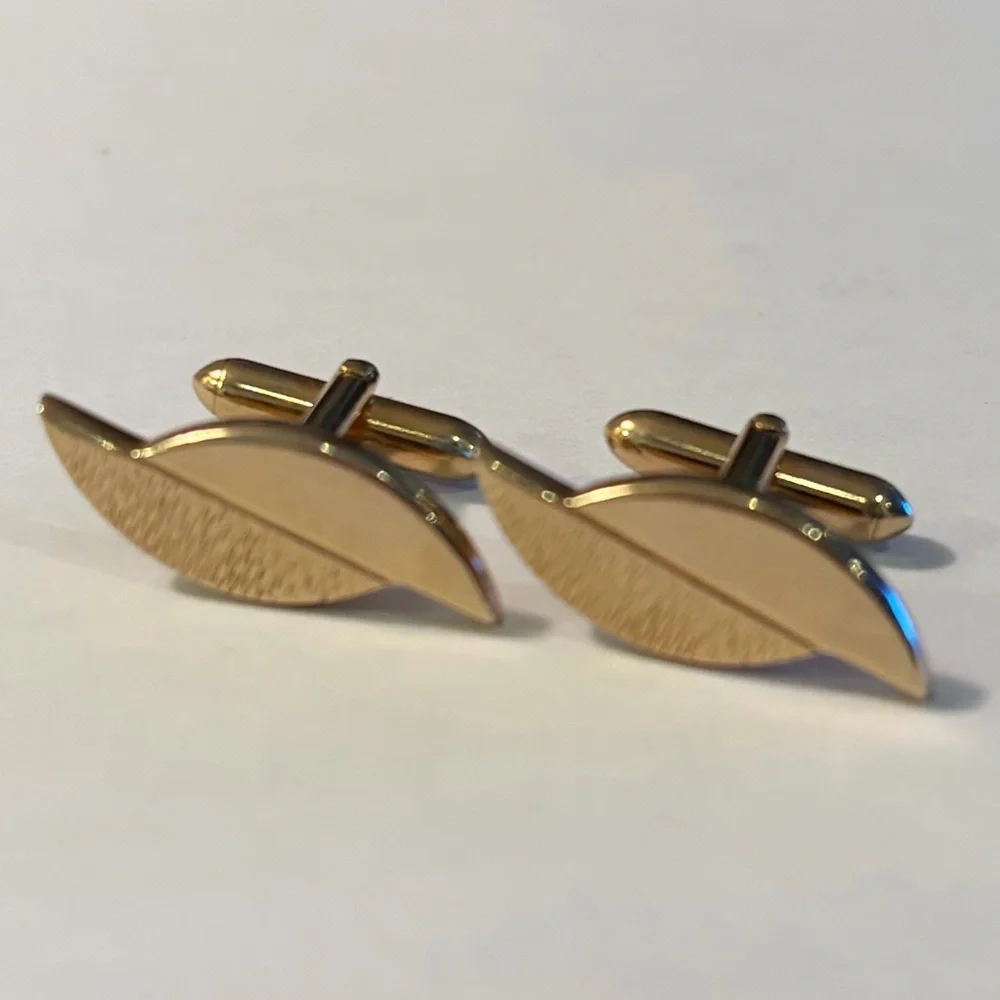 SWANK Vintage Swank Cufflinks Cuff Links Gold Tone Retro Men's